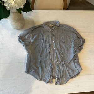 XiRENA Blue and White Striped Shirt